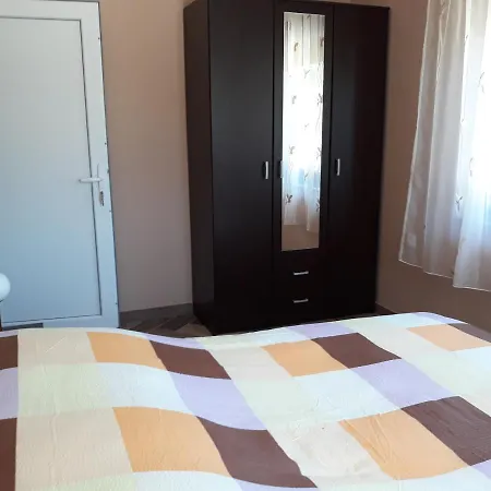 Appartamento Andi Pacir