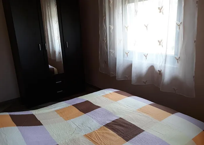 Andi Apartment Pacir